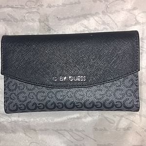 Never used Guess wallet